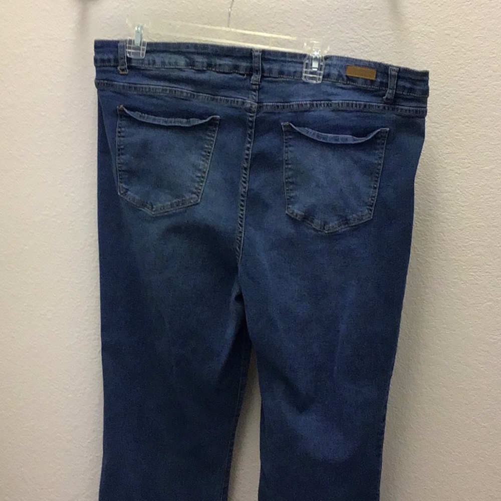 Blue jeans - Picture 4 of 4
